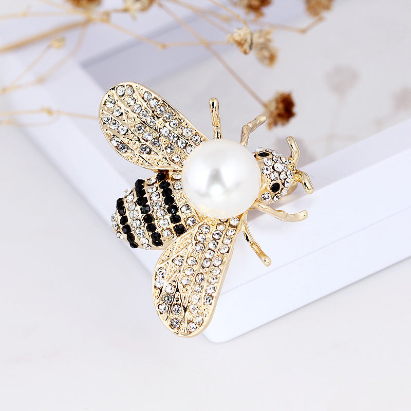 Korean Style 3D Eco-Friendly Alloy Pearl Full-Rhinestone Insect Bee Brooch Pin - Women's Fashion Lapel Accessory - Image 3