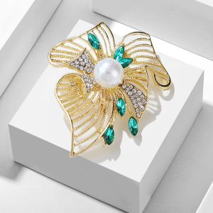 Luxury Vintage Emerald Pearl Brooch Pin | Heavy-Duty Niche Elegant Women's Accessory