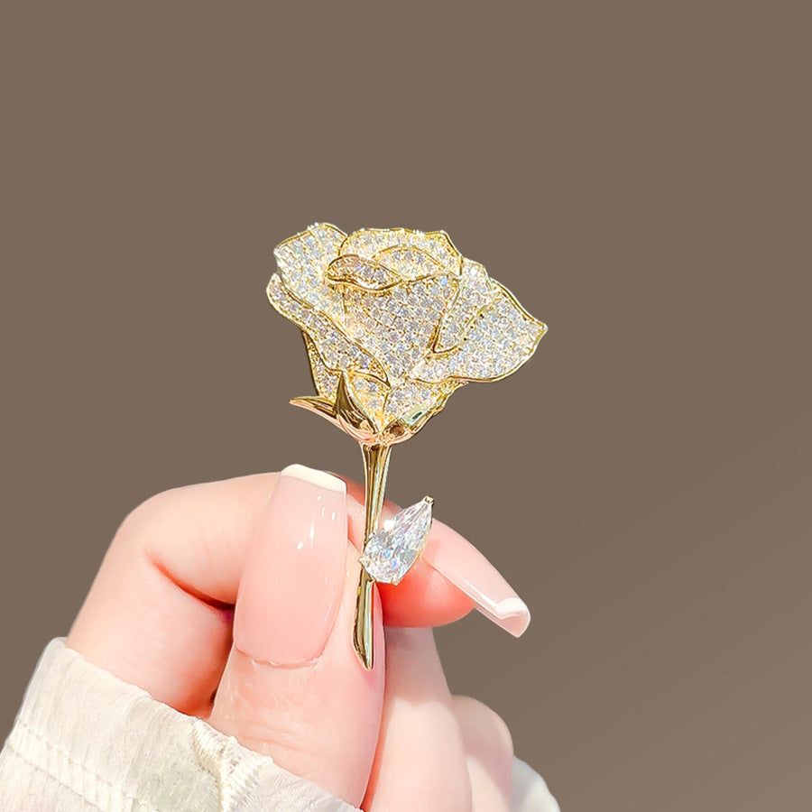 Elegant Anti-slip Brooch Pin – Minimalist Luxury Chest Clip For Women, Discreet Wardrobe Security Pin, Small Chic Decorative Brooch To Prevent Gaping, Premium Quality & Unique Design - Image 9