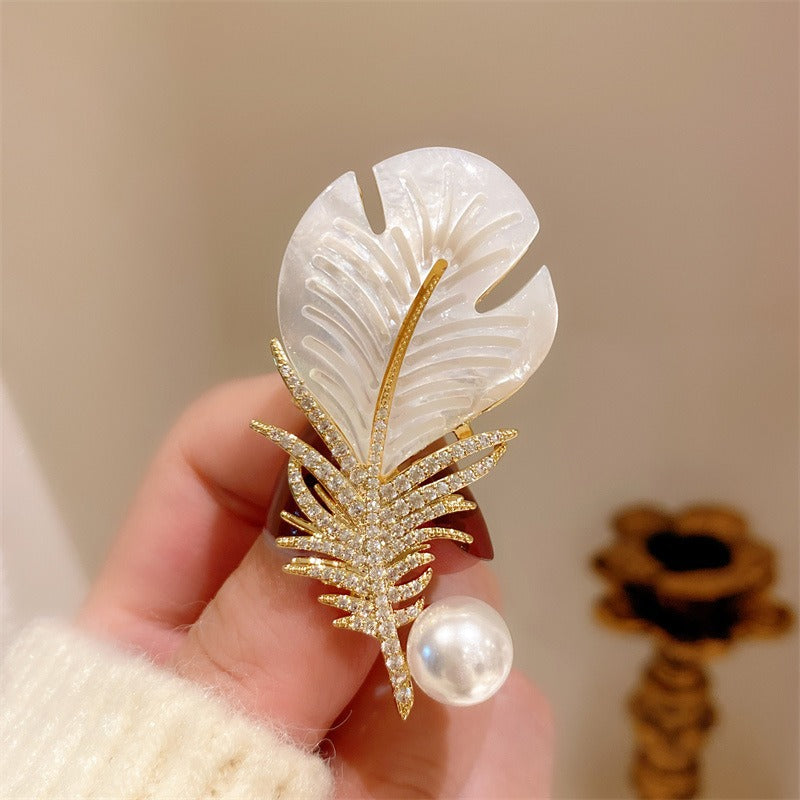 Elegant Anti-slip Brooch Pin – Minimalist Luxury Chest Clip For Women, Discreet Wardrobe Security Pin, Small Chic Decorative Brooch To Prevent Gaping, Premium Quality & Unique Design - Image 71
