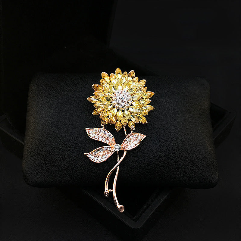 Elegant Anti-slip Brooch Pin – Minimalist Luxury Chest Clip For Women, Discreet Wardrobe Security Pin, Small Chic Decorative Brooch To Prevent Gaping, Premium Quality & Unique Design - Image 23