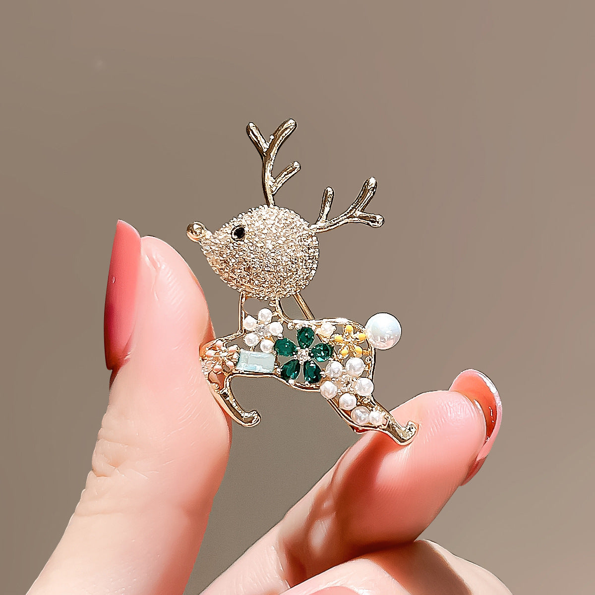 Elegant Anti-slip Brooch Pin – Minimalist Luxury Chest Clip For Women, Discreet Wardrobe Security Pin, Small Chic Decorative Brooch To Prevent Gaping, Premium Quality & Unique Design - Image 61