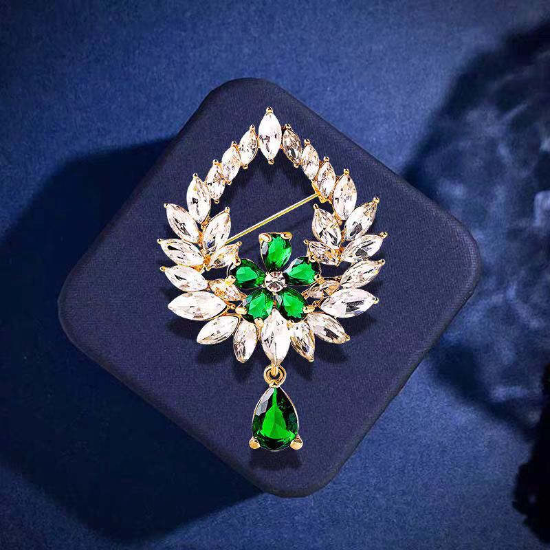 Elegant Anti-slip Brooch Pin – Minimalist Luxury Chest Clip For Women, Discreet Wardrobe Security Pin, Small Chic Decorative Brooch To Prevent Gaping, Premium Quality & Unique Design - Image 94