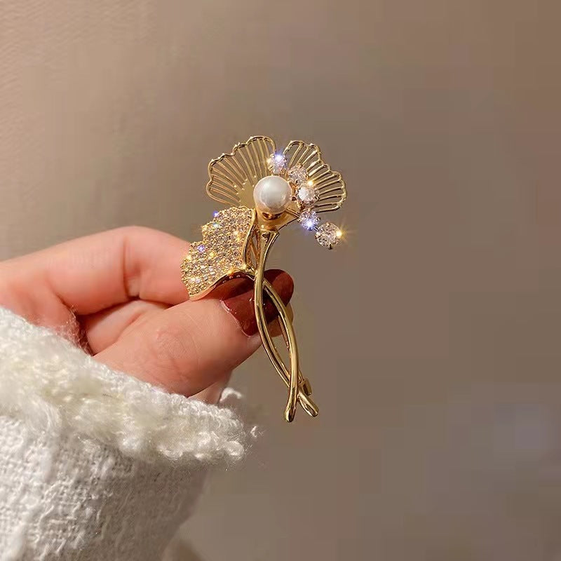 Elegant Anti-slip Brooch Pin – Minimalist Luxury Chest Clip For Women, Discreet Wardrobe Security Pin, Small Chic Decorative Brooch To Prevent Gaping, Premium Quality & Unique Design - Image 97