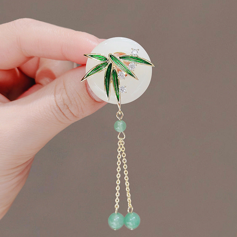 Elegant Anti-slip Brooch Pin – Minimalist Luxury Chest Clip For Women, Discreet Wardrobe Security Pin, Small Chic Decorative Brooch To Prevent Gaping, Premium Quality & Unique Design - Image 17